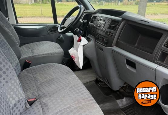 Utilitarios - Ford Transit larga alta 2013 Diesel 250000Km - En Venta