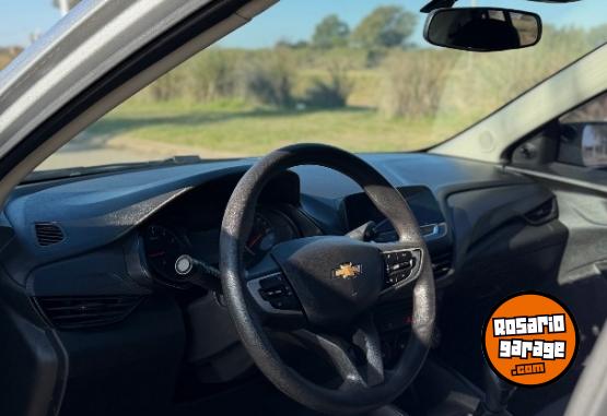 Autos - Chevrolet onix 2022 Nafta 90000Km - En Venta