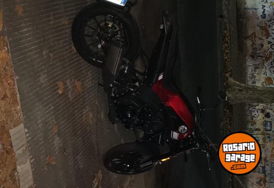 Motos - Benelli Leoncino 250 2024 Nafta 1300Km - En Venta