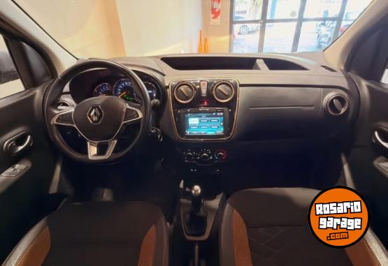 Utilitarios - Renault KANGOO II STEPWAY 2022 Diesel 96000Km - En Venta