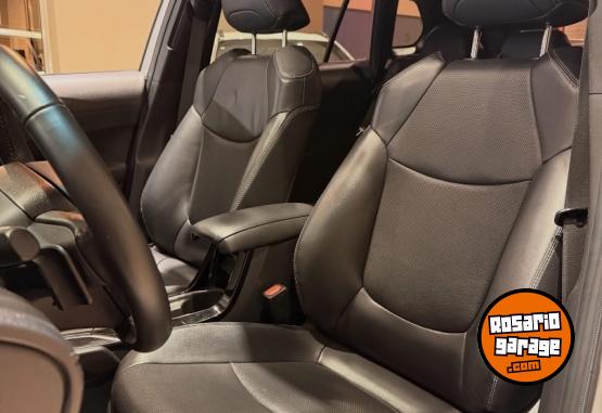 Autos - Toyota COROLLA CROSS SEG 2022 Nafta 118000Km - En Venta