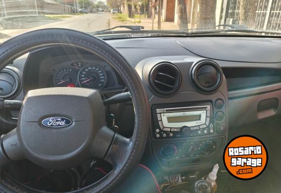 Autos - Ford Ka 2014 GNC 90000Km - En Venta