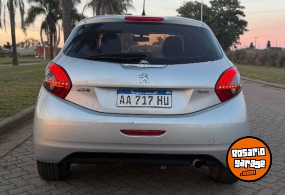 Autos - Peugeot 208 2016 Nafta 90000Km - En Venta