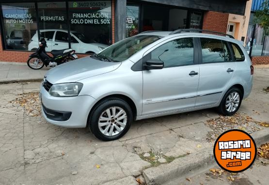Autos - Volkswagen Suran higline 2014 GNC 156000Km - En Venta