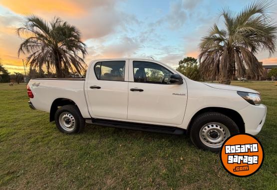 Camionetas - Toyota Hilux 2026 Diesel 3200Km - En Venta