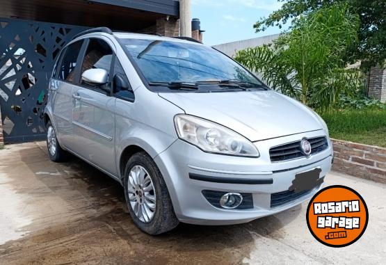 Autos - Fiat escence 2011 GNC 111111Km - En Venta