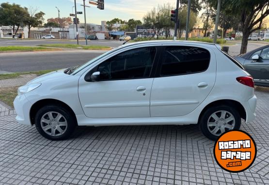 Autos - Peugeot 207 ALLURE 1.4 5P 2015 Nafta 150000Km - En Venta