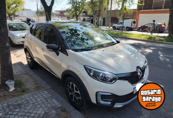 Autos - Renault CAPTUR 2.0 INTENSE 2017 GNC 135000Km - En Venta