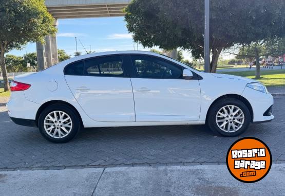 Autos - Renault FLUENCE 1.6 DYNAMIQUE 2015 Nafta 114000Km - En Venta