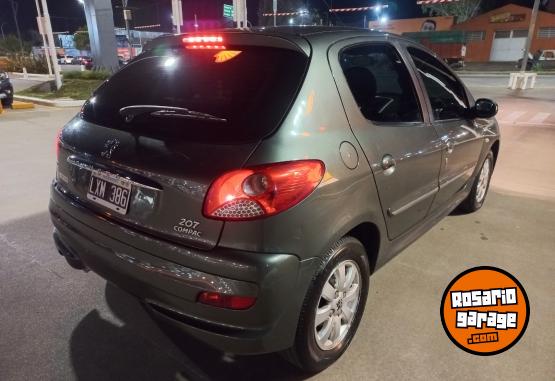 Autos - Peugeot 207 compact 1.4 2012 Nafta 107000Km - En Venta