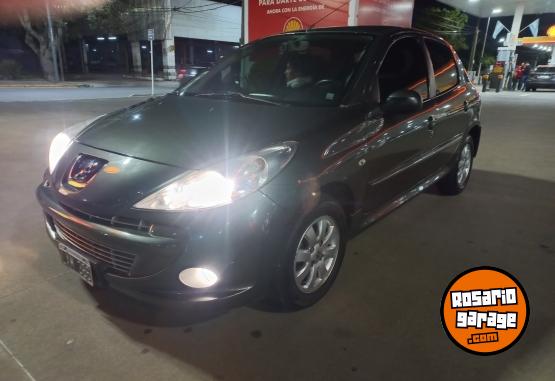 Autos - Peugeot 207 compact 1.4 2012 Nafta 107000Km - En Venta