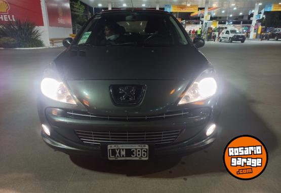 Autos - Peugeot 207 compact 1.4 2012 Nafta 107000Km - En Venta