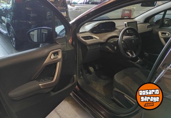 Autos - Peugeot 208 2019 Nafta 62000Km - En Venta