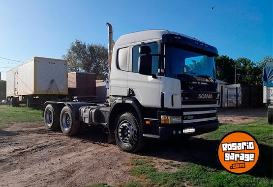 Camiones y Gr�as - Scania P124 420 Hp - A�o 2006 - En Venta