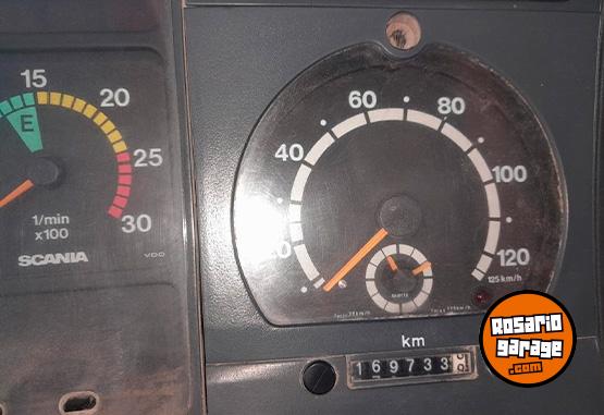 Camiones y Gr�as - Scania P124 420 Hp - A�o 2006 - En Venta