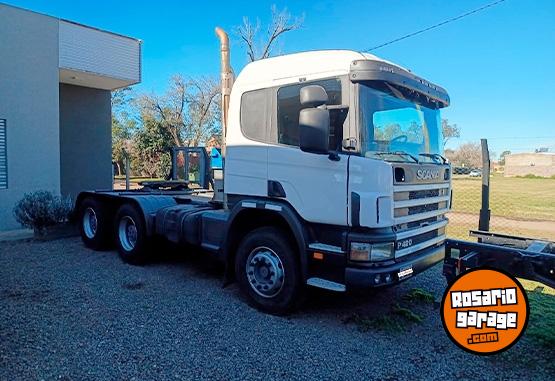 Camiones y Gr�as - Scania P124 420 Hp - A�o 2006 - En Venta