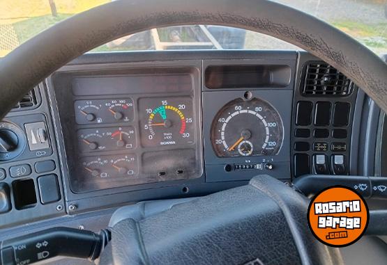 Camiones y Gr�as - Scania P124 420 Hp - A�o 2006 - En Venta