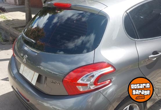 Autos - Peugeot Feline 208 1.6 pack cuero 2014 Nafta 46500Km - En Venta