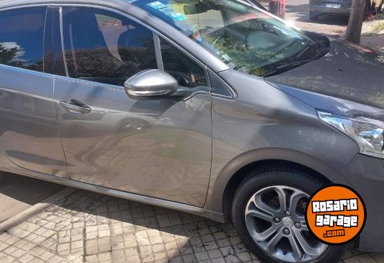 Autos - Peugeot Feline 208 1.6 pack cuero 2014 Nafta 46500Km - En Venta