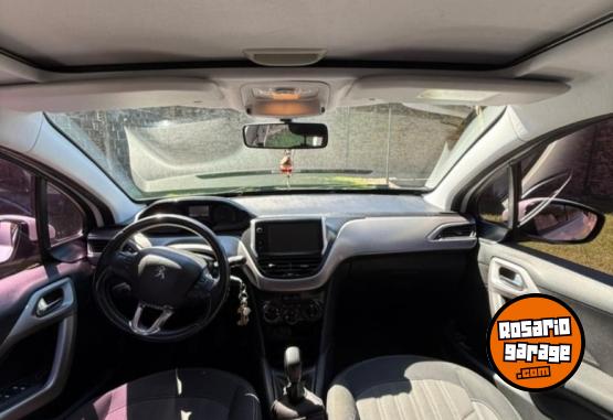 Autos - Peugeot 208 2017 Nafta 98000Km - En Venta