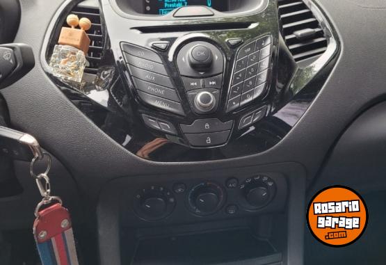 Autos - Ford KA SEDAN 4 PUERTAS SE 2018 Nafta 84500Km - En Venta