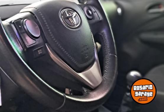 Autos - Toyota ETIOS XLS 2020 Nafta 80000Km - En Venta