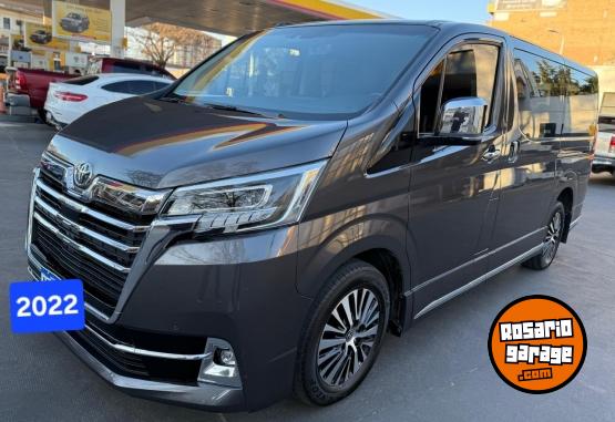 Utilitarios - Toyota Hiace wagon 2.8 2022 Diesel 82000Km - En Venta