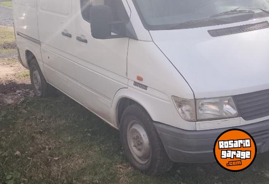 Utilitarios - Mercedes Benz Sprinter 1999 Diesel 550000Km - En Venta