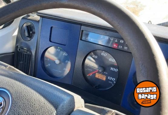 Camiones y Gr�as - CAMION VW 17220 - En Venta