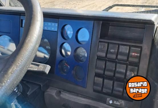 Camiones y Gr�as - CAMION VW 17220 - En Venta