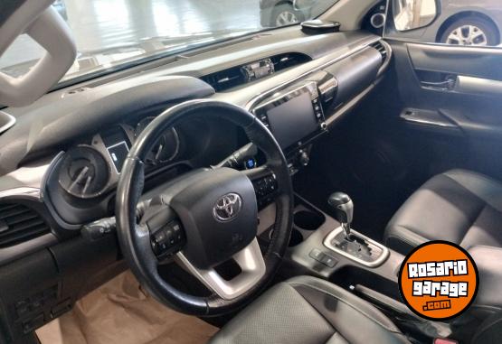 Camionetas - Toyota Hilux SRX 4x2 2022 Diesel 169550Km - En Venta