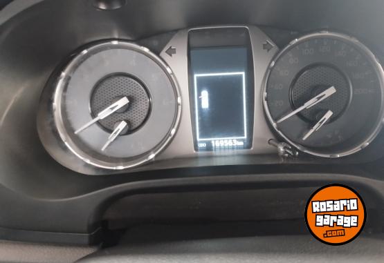 Camionetas - Toyota Hilux SRX 4x2 2022 Diesel 169550Km - En Venta