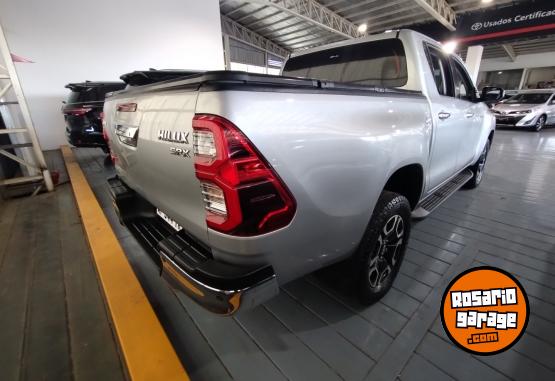 Camionetas - Toyota Hilux SRX 4x2 2022 Diesel 169550Km - En Venta