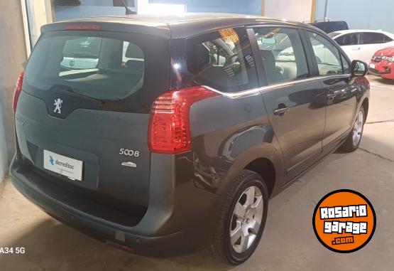 Autos - Peugeot 5008 2014 Nafta 180000Km - En Venta
