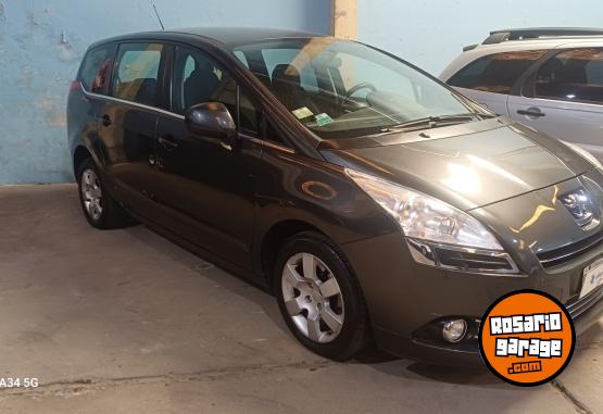 Autos - Peugeot 5008 2014 Nafta 180000Km - En Venta