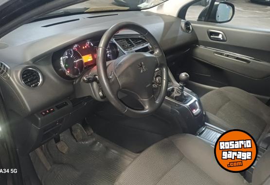 Autos - Peugeot 5008 2014 Nafta 180000Km - En Venta