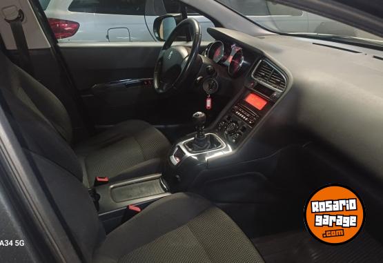 Autos - Peugeot 5008 2014 Nafta 180000Km - En Venta