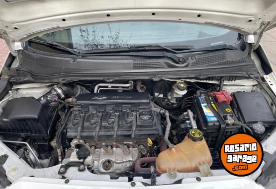 Autos - Chevrolet Onix LTZ 2015 Nafta 99999Km - En Venta