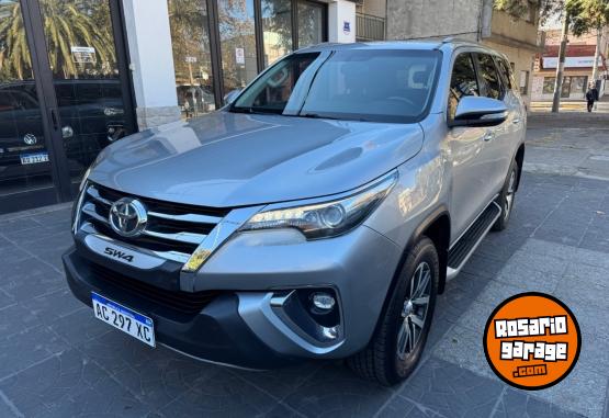 Camionetas - Toyota Sw4 2017 Diesel 130000Km - En Venta