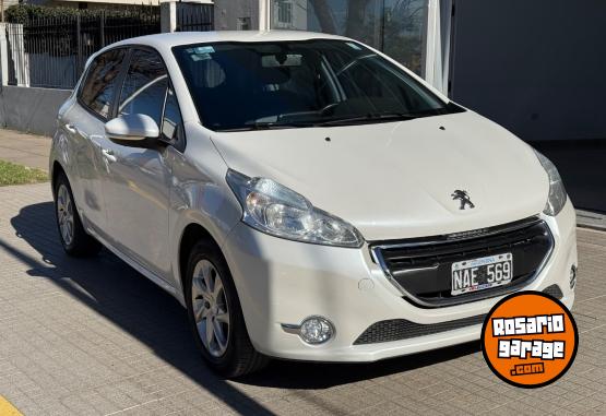 Autos - Peugeot 208 ALLURE 1.5 NAV 2013 Nafta 143000Km - En Venta