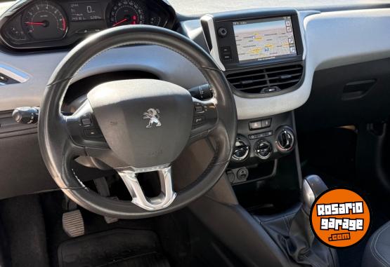 Autos - Peugeot 208 ALLURE 1.5 NAV 2013 Nafta 143000Km - En Venta