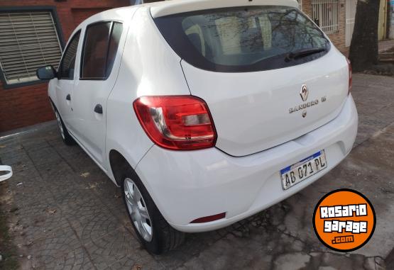 Autos - Renault Sandero 2017 GNC 117000Km - En Venta