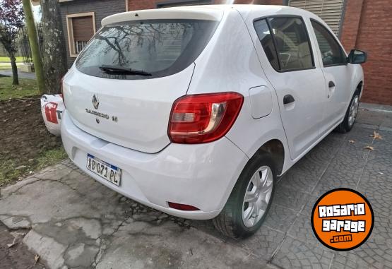 Autos - Renault Sandero 2017 GNC 117000Km - En Venta
