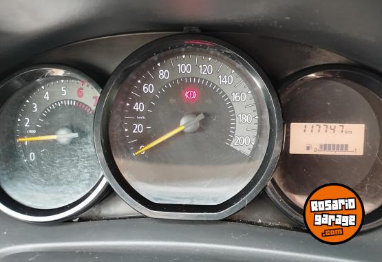 Autos - Renault Sandero 2017 GNC 117000Km - En Venta