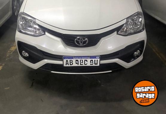 Autos - Toyota ETIOS 2017 Nafta 70000Km - En Venta