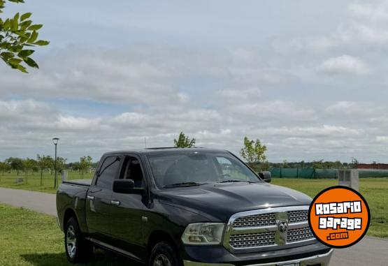 Camionetas - Dodge Ram 1500 Larramie 2015 Nafta 183000Km - En Venta