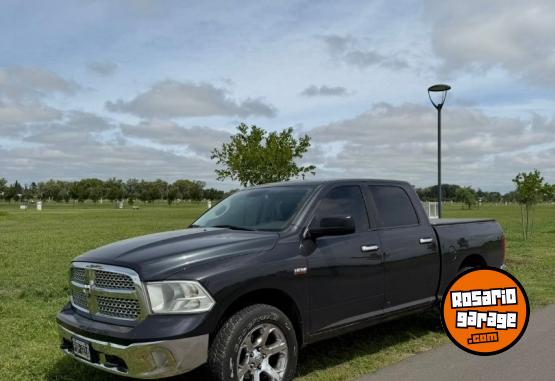Camionetas - Dodge Ram 1500 Larramie 2015 Nafta 183000Km - En Venta