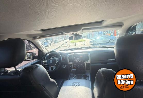 Camionetas - Dodge Ram 1500 Larramie 2015 Nafta 183000Km - En Venta