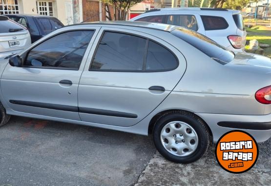 Autos - Otra marca Megane Tri 1.9 L TD P PL 2007 Diesel 235000Km - En Venta