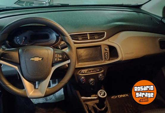 Autos - Chevrolet Onix 1.4 2017 Nafta 78000Km - En Venta